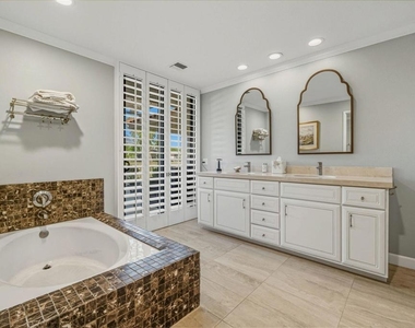 10 Whittier Court - Photo Thumbnail 46