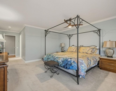 10 Whittier Court - Photo Thumbnail 44