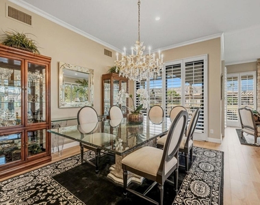 10 Whittier Court - Photo Thumbnail 10