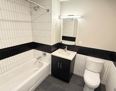183-03 Hillside Avenue - Photo Thumbnail 5