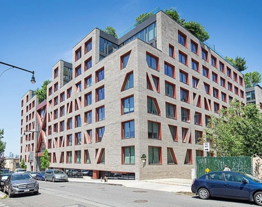 123 Melrose Street - Photo Thumbnail 4