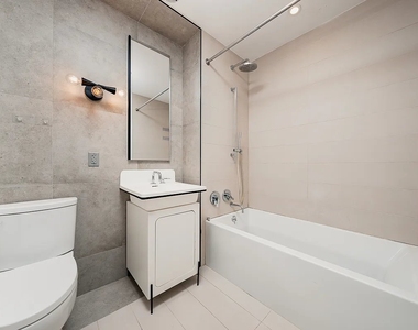 123 Melrose Street - Photo Thumbnail 3