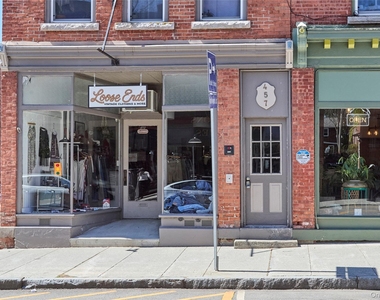 457 Main St - Photo Thumbnail 12