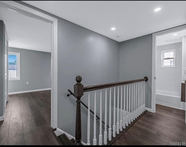 6 E Barclay Street - Photo Thumbnail 7