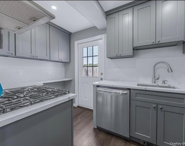 6 E Barclay Street - Photo Thumbnail 5