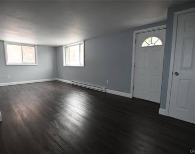 1805 Parr Lake Drive - Photo Thumbnail 5