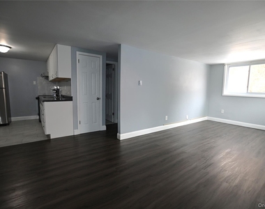 1805 Parr Lake Drive - Photo Thumbnail 4