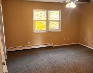 11 Park Manor Court - Photo Thumbnail 12