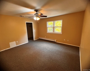 11 Park Manor Court - Photo Thumbnail 13