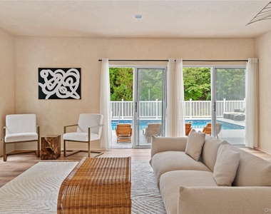 58 Homewood Drive - Photo Thumbnail 12