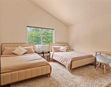 58 Homewood Drive - Photo Thumbnail 24