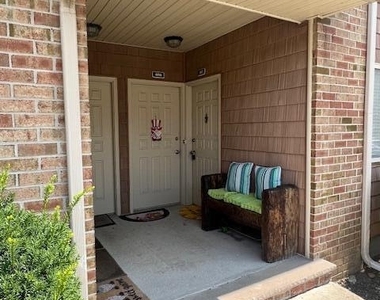 405 Cynthia Court - Photo Thumbnail 1