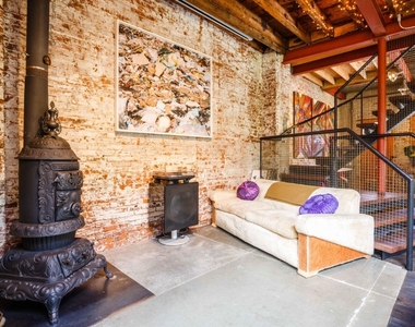 125 Wolcott Street - Photo Thumbnail 2