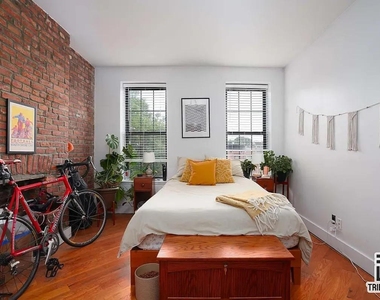 465 Chauncey Street - Photo Thumbnail 2