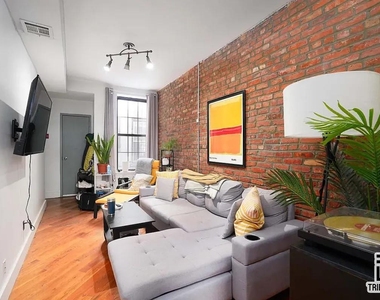 465 Chauncey Street - Photo Thumbnail 4