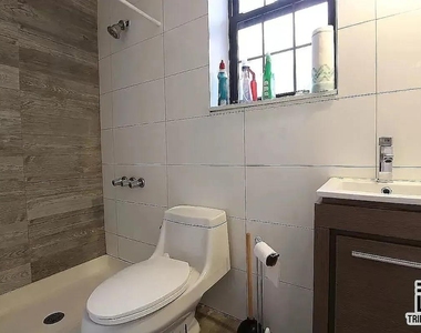 465 Chauncey Street - Photo Thumbnail 6