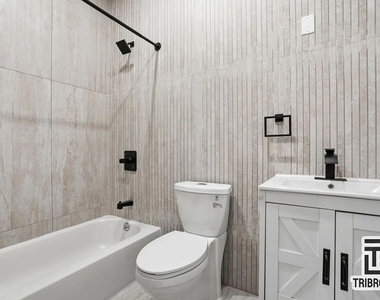 62-07 Catalpa Avenue - Photo Thumbnail 9