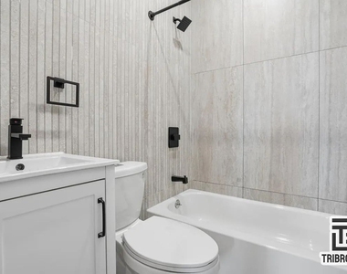 62-07 Catalpa Avenue - Photo Thumbnail 7