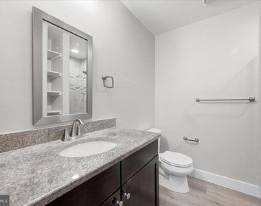443 Millwood Ave - Photo Thumbnail 7