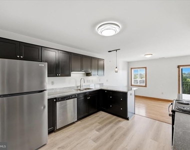 443 Millwood Ave - Photo Thumbnail 1