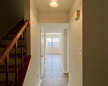 8421 Mckenzie Circle - Photo Thumbnail 33