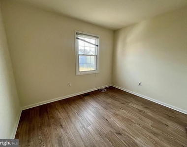 8421 Mckenzie Circle - Photo Thumbnail 30