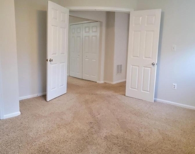 8949 Princeton Park Drive - Photo Thumbnail 17