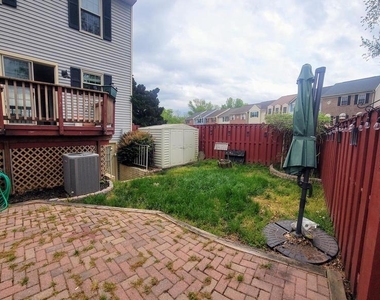 8949 Princeton Park Drive - Photo Thumbnail 21