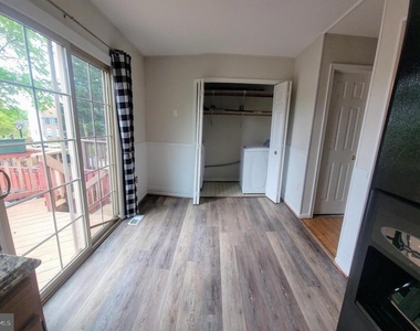 8949 Princeton Park Drive - Photo Thumbnail 6