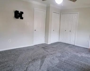 8949 Princeton Park Drive - Photo Thumbnail 10