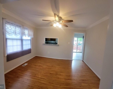 8949 Princeton Park Drive - Photo Thumbnail 4