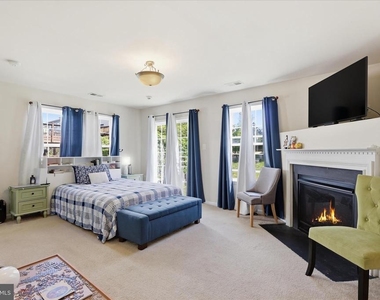 20925 Houseman Terrace - Photo Thumbnail 34