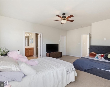 20925 Houseman Terrace - Photo Thumbnail 24