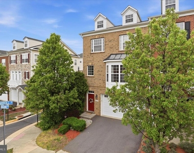 20925 Houseman Terrace - Photo Thumbnail 2