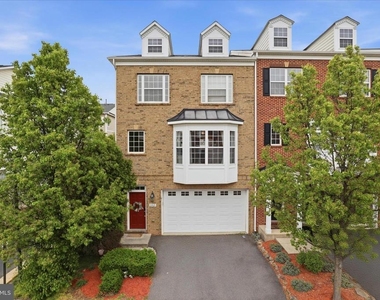 20925 Houseman Terrace - Photo Thumbnail 3