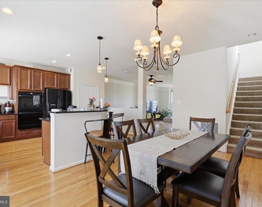 20925 Houseman Terrace - Photo Thumbnail 16