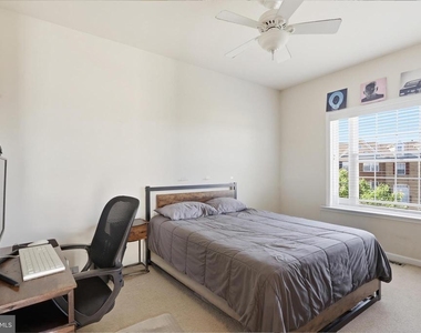 20925 Houseman Terrace - Photo Thumbnail 30