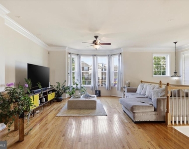 20925 Houseman Terrace - Photo Thumbnail 11