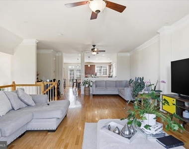20925 Houseman Terrace - Photo Thumbnail 9