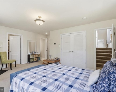 20925 Houseman Terrace - Photo Thumbnail 33