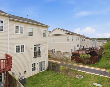 20925 Houseman Terrace - Photo Thumbnail 6