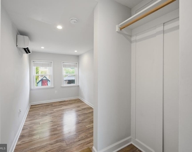 312 N Henry Street - Photo Thumbnail 20