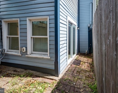 312 N Henry Street - Photo Thumbnail 27