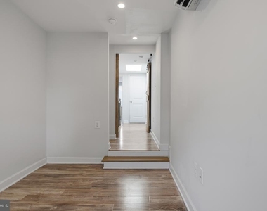 312 N Henry Street - Photo Thumbnail 19