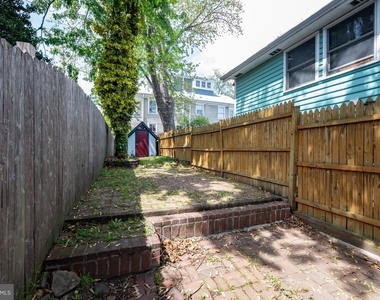 312 N Henry Street - Photo Thumbnail 34