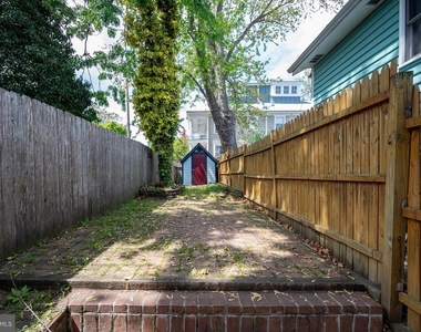 312 N Henry Street - Photo Thumbnail 32