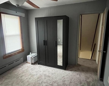 303 S Baltimore Street - Photo Thumbnail 3