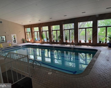 329 Shawmont Avenue - Photo Thumbnail 3