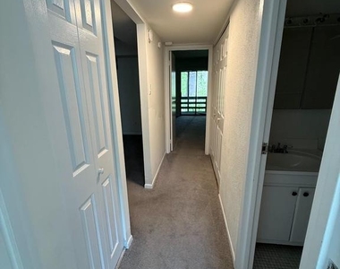 329 Shawmont Avenue - Photo Thumbnail 13