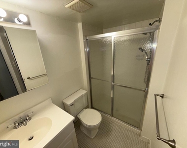 329 Shawmont Avenue - Photo Thumbnail 17